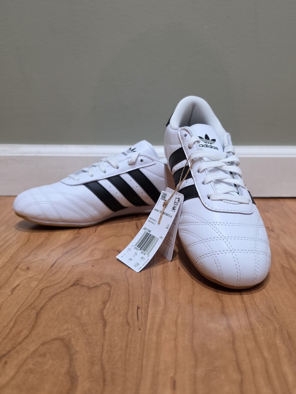 Adidas Originals Taekwondo Lace White/Black Gum Sole Shoes Size 7 (US)Women